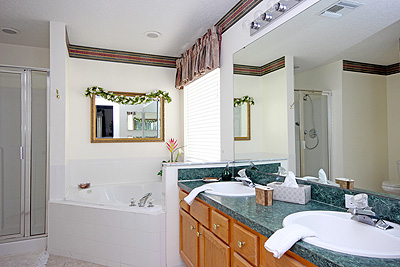 Master Bedroom 1 Ensuite Bathroom